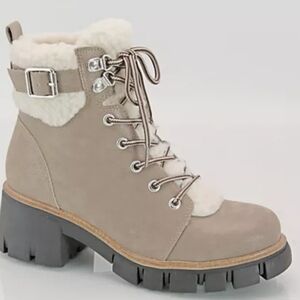 MIA boots